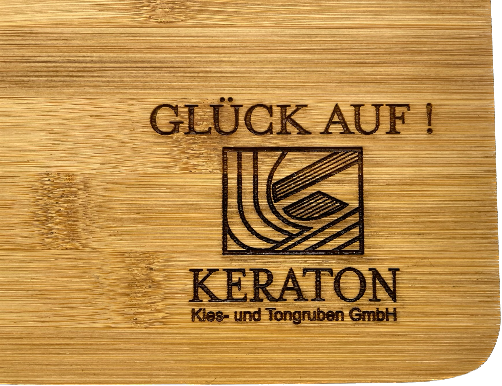 Bamboo cutting board with metal handle (32.5 x 25 x 1.8 cm)